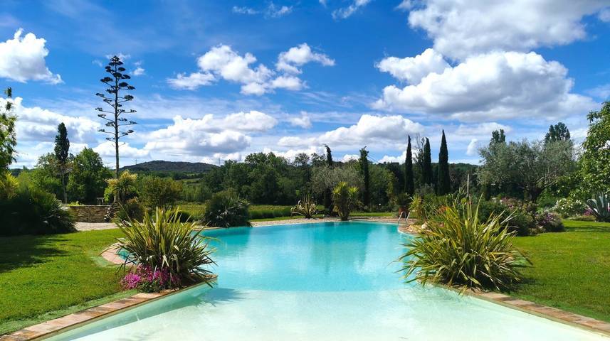 Gîte pour 15 personnes, avec terrasse et jacuzzi ainsi que piscine et jardin à Saint-Laurent-des-Arbres - 3