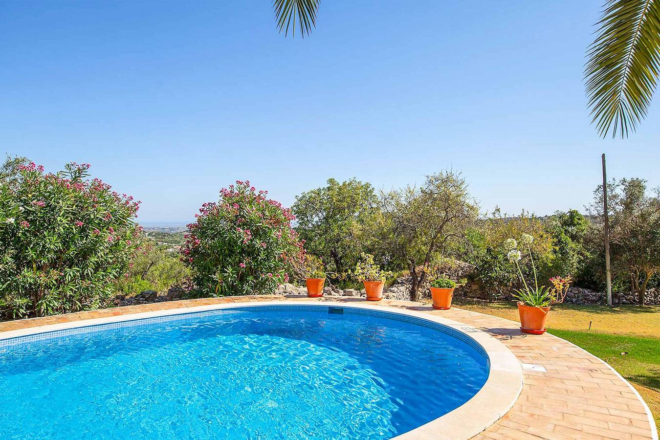 Villa für 4 Personen mit Terrasse in Santa Bárbara de Nexe, Faro Distrikt