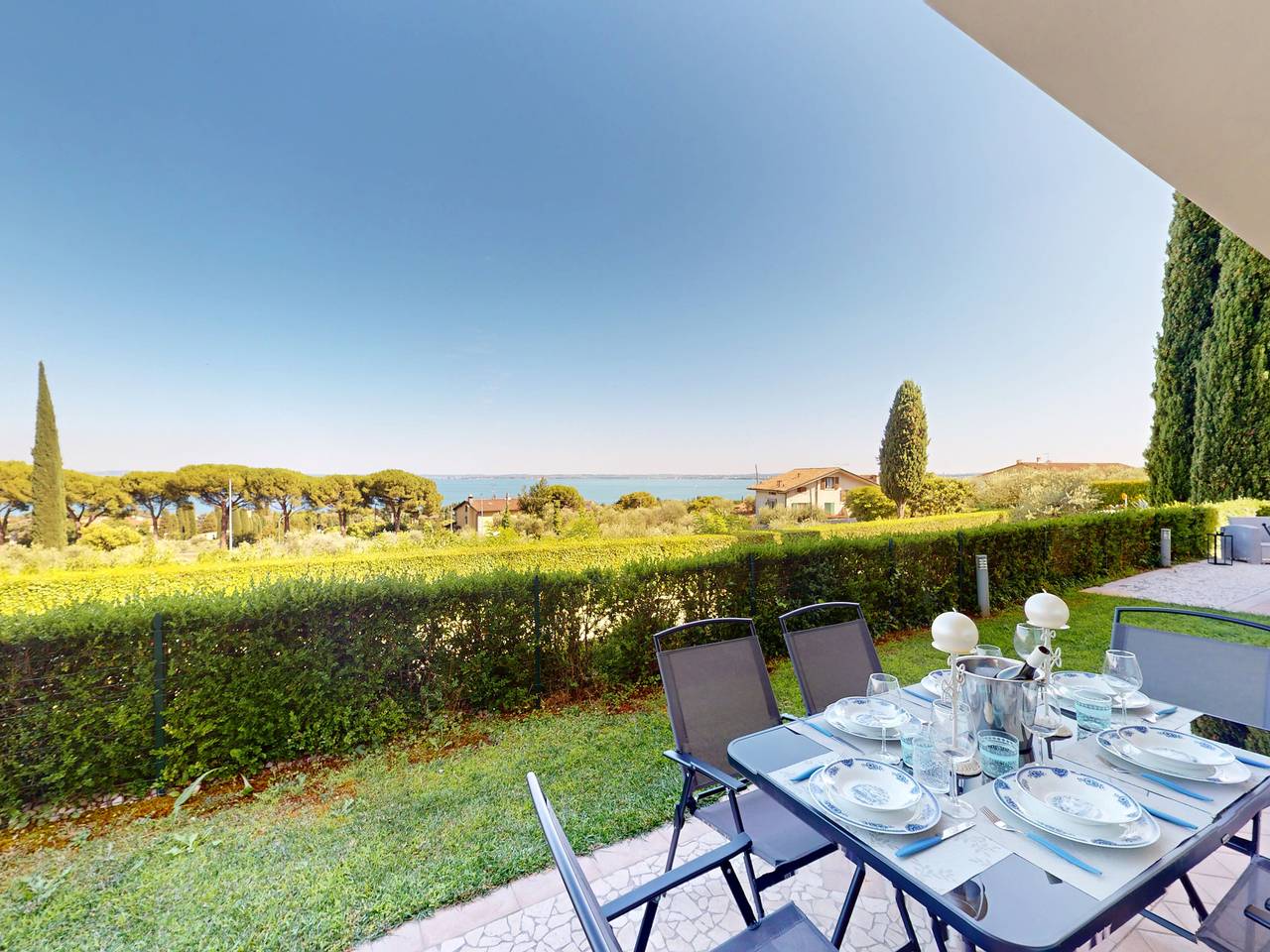 Appartamento intero, Horizon Apartment by Bookinggardalake in Moniga del Garda, Prealpi Gardesane
