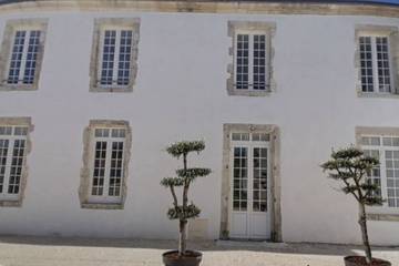 Location de vacances pour 6 personnes, avec terrasse et jardin, animaux acceptés à Salles-sur-Mer