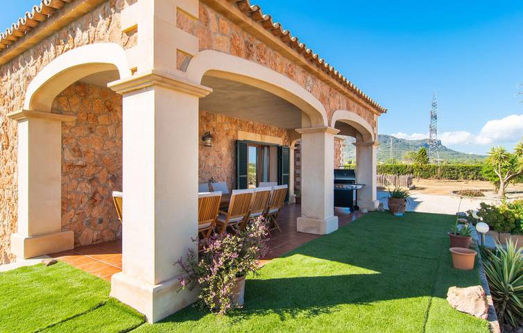 Finca mit Hund für 10 Personen, mit Terrasse in Llucmajor