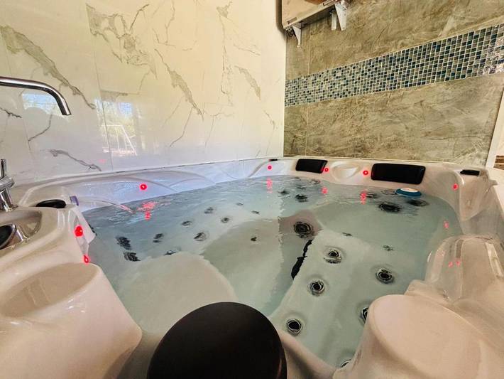 Chambre d’hôte pour 5 personnes, avec sauna et jardin ainsi que piscine et vue à Lieurey