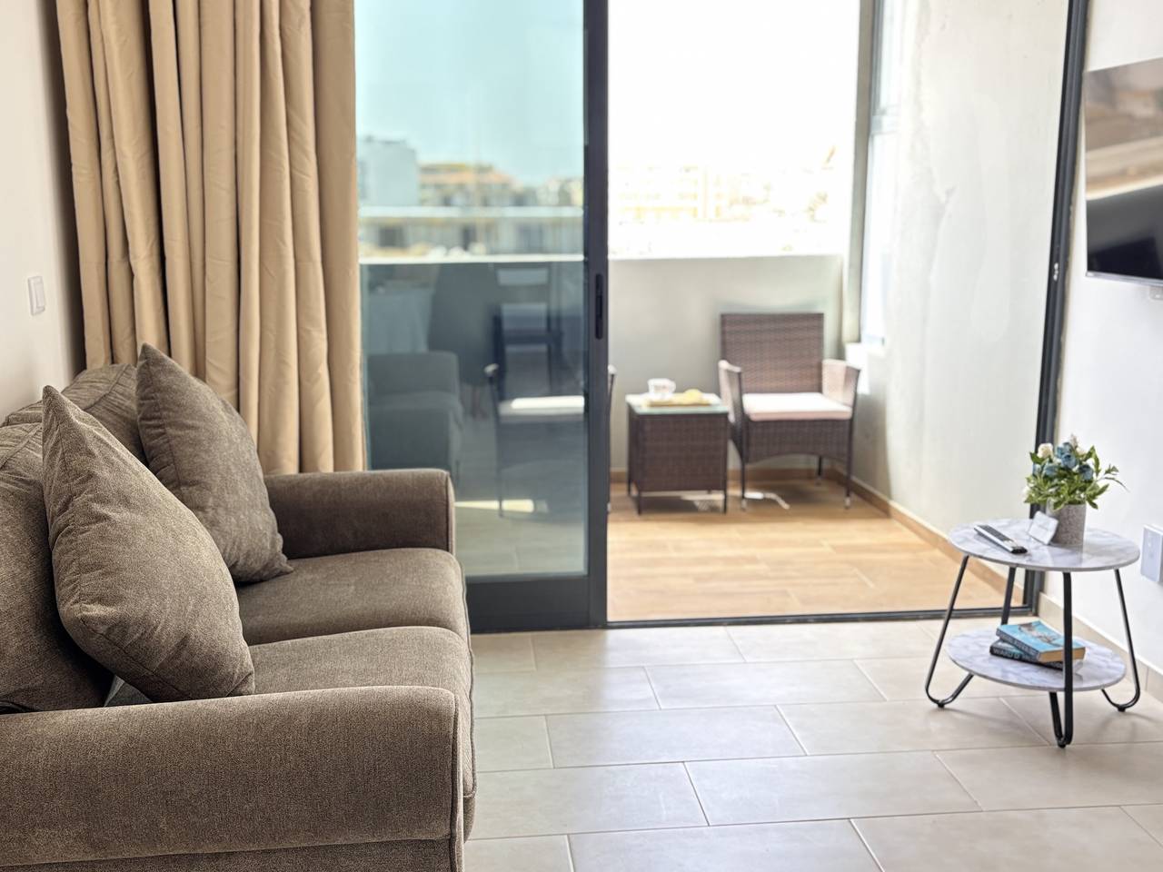 Geheel appartement, Joli Beach House - Charming Second Floor T1 Center - with balcony in Ilhas de Barlavento, Sal
