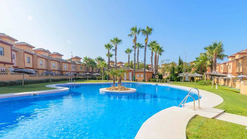 Casa rural para 8 personas, con piscina y balcón/terraza, Se admiten mascotas en Lepe - 3