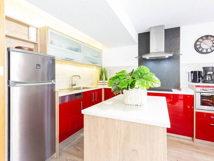 Gîte pour 11 personnes dans Office De Tourisme De Saint Laurent Soulan - 3