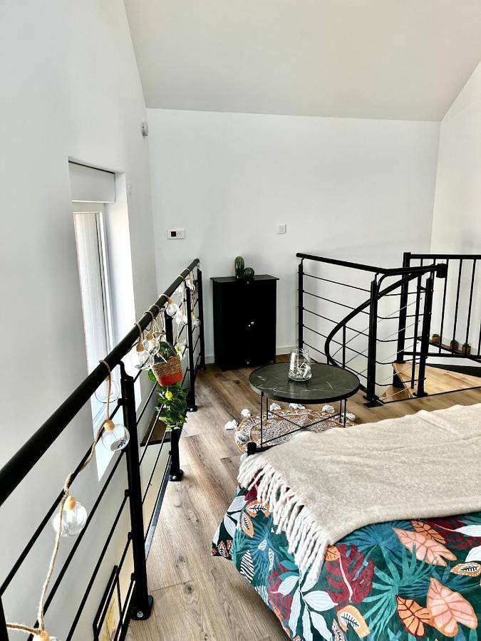 Appartement entier, One-Bedroom Apartment in Vimy, Région d'Arras