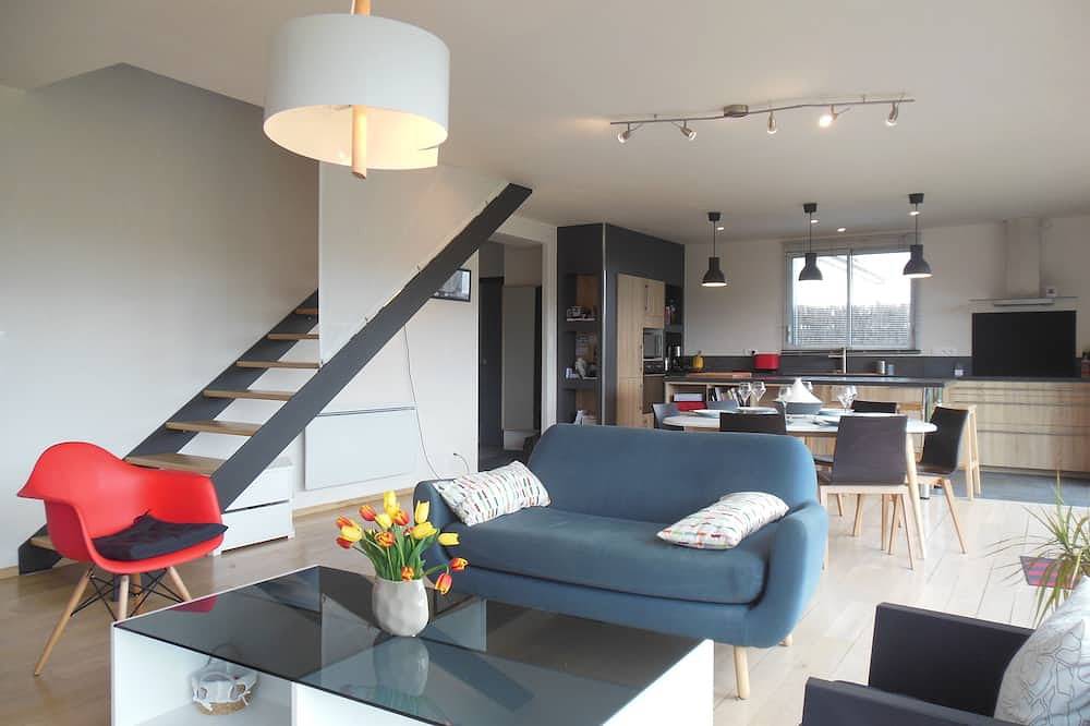 Helle, moderne neue Villa 2 Minuten von den schönen Stränden in Santec, Ceinture Dorée