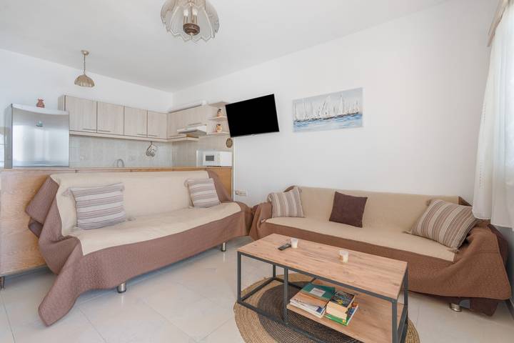 Hel lägenhet, Dorothy's Seaview Apartment with Sea View and Wi-Fi in Charaki, Rhodos
