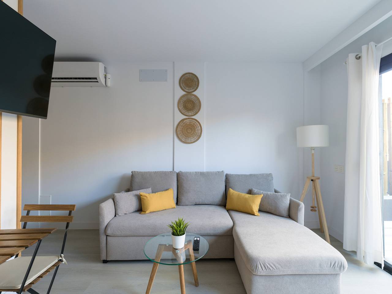 Ganzes Studio, Romantische Auszeit in Mogán mit Wifi und Terrasse in Arguineguin, Mogán