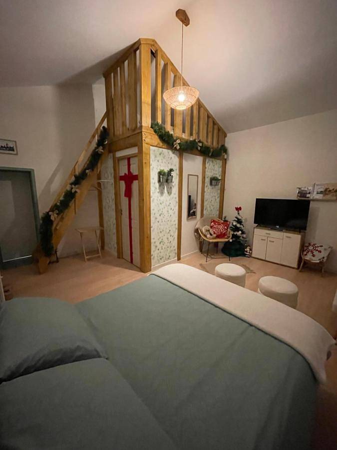 Chambre d’hôte pour 4 personnes, avec terrasse ainsi que jardin et jacuzzi dans la Drôme - 3