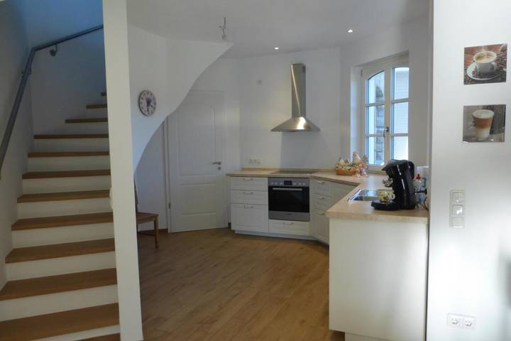 Ferienhaus für 11 Personen, mit Balkon und Terrasse sowie Garten und Ausblick in Roetgen - 3