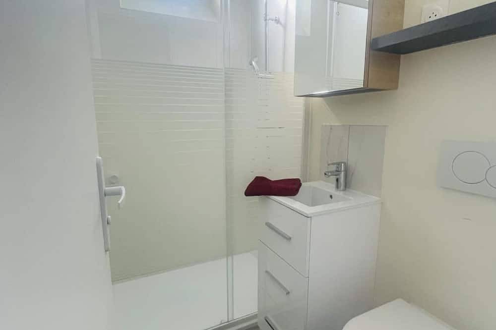 Apartamento entero, Grand Appartement à 10 Minutes de Paris in Bois-Colombes, Altos del Sena