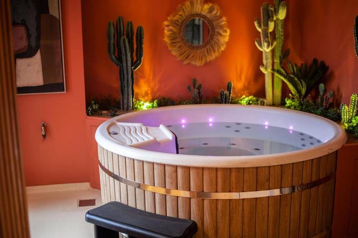 Location de vacances pour 6 personnes, avec Jacuzzi ainsi que Terrasse et Jardin dans Blendecques