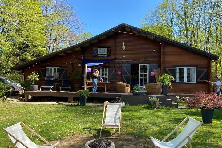 Gîte pour 6 personnes, avec Terrasse et Jardin dans Dollot