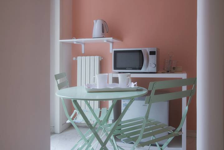 Gîte pour 5 personnes, avec balcon à Naples - 4