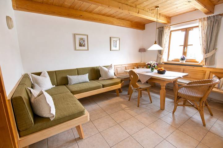 Ferienhaus für 6 Personen, mit Terrasse und Garten sowie Pool im Tölzer Land - 3