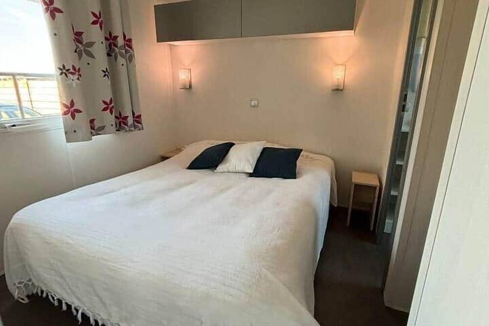 Mobilhome in Residential leisure park in Hauteville-sur-Mer, Coutances und Umgebung