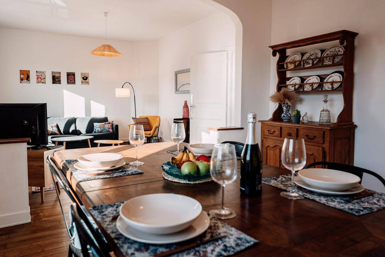 Appartement entier, Superior Apartment with Sauna in Champagne-sur-Seine, Seine-et-Marne