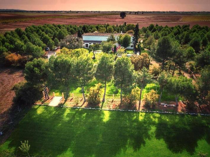 Casa rural para 14 personas, con jardín además de vistas y piscina en Provincia de Cuenca - 2
