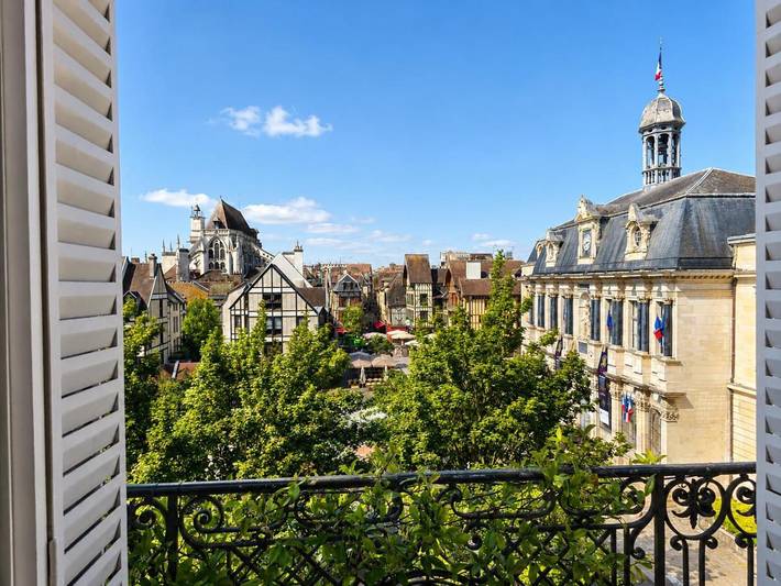 Gîte pour 2 personnes, avec balcon et vue dans Office De Tourisme De Troyes - 3