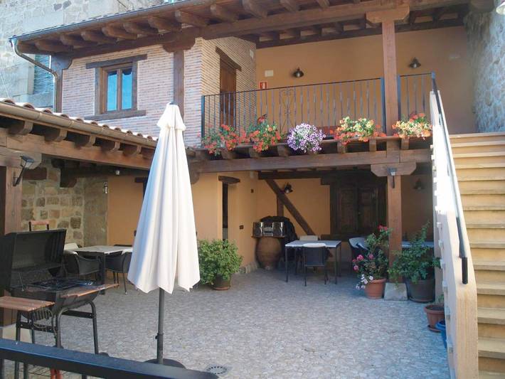 Casa rural para 14 personas, con Terraza y Jardín en Sierra de la Demanda