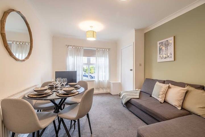 Apartment for 5 people in Windsor