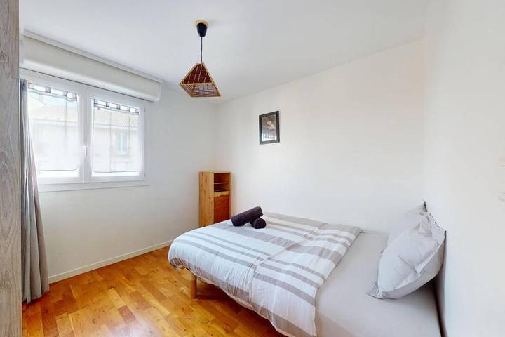 Gîte pour 4 personnes, avec balcon dans Petit Port - 3