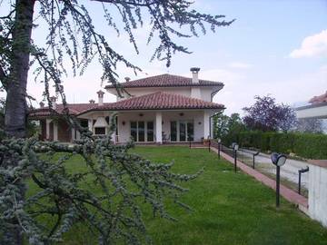 Cottage pour 5 personnes, avec vue et jardin à Introdacqua