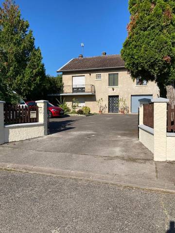 Gîte pour 6 personnes, avec jardin et vue à Bruley