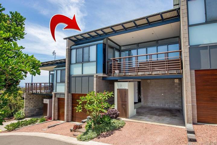 Holiday rental for 6 people, with pool and balcony as well as hot tub and garden in Hunter Valley