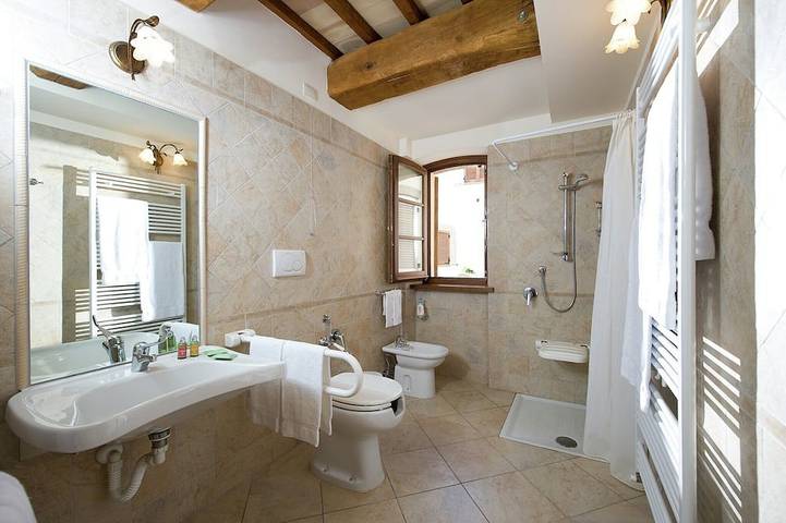 Fuga romantica in campagna in Bettona, Perugia e dintorni