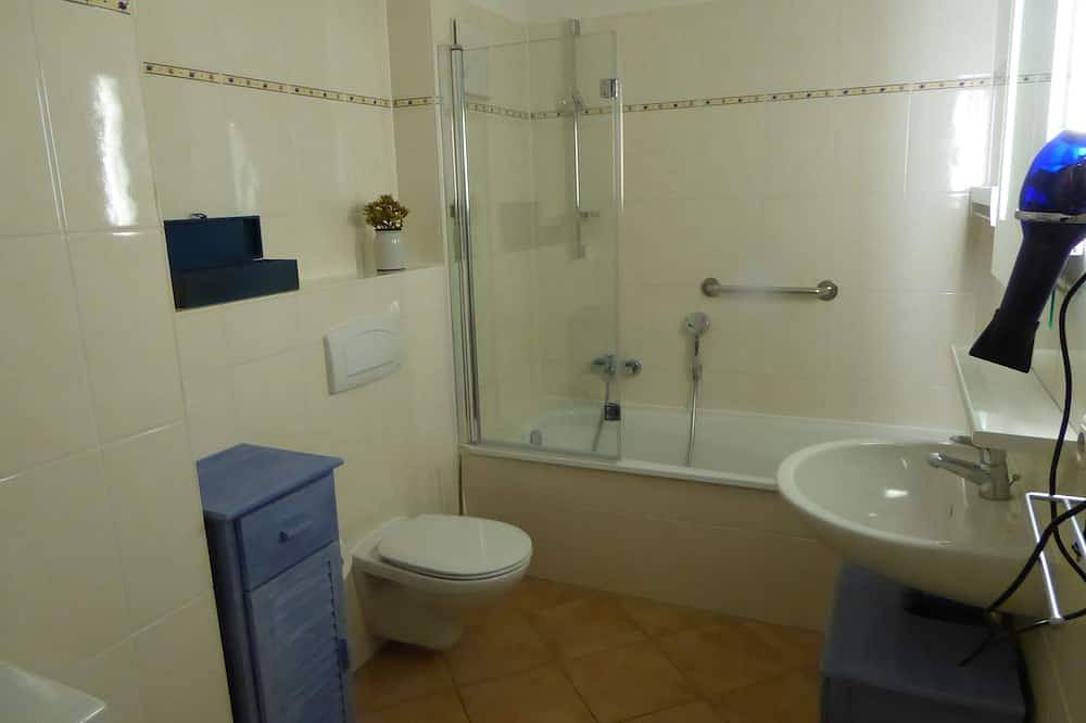 Ganze Wohnung, Fewo Ostseeblau, Erholung pur in Strandnähe, für 4 Personen in Barendorf, Dassow