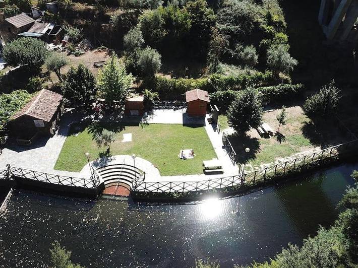 Casa de férias para 6 pessoas, com terraço, com animais de estimação Nas Aldeias do Xisto