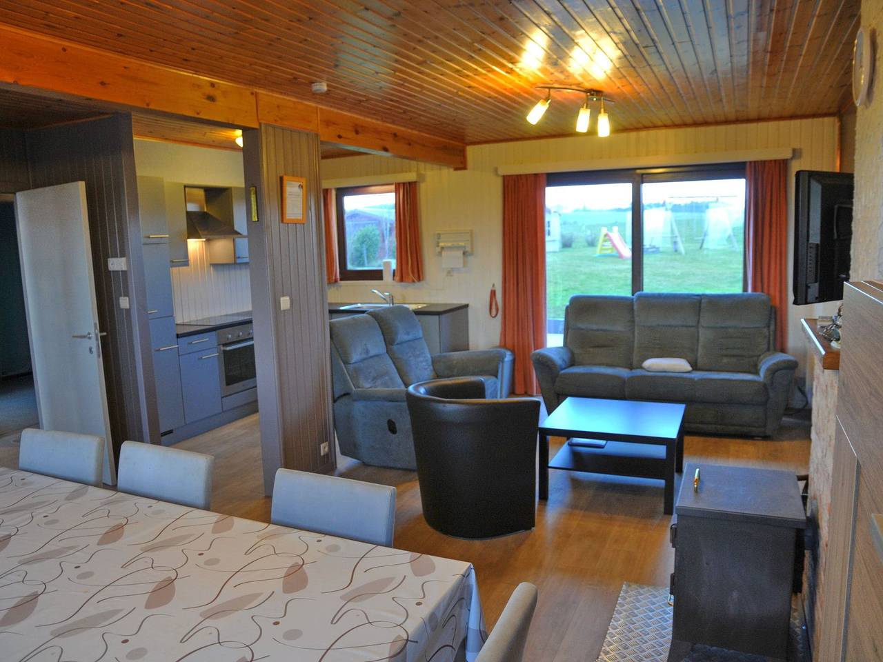 Haus in Ardennen nahe See Nisramont in Bertogne, Bastogne
