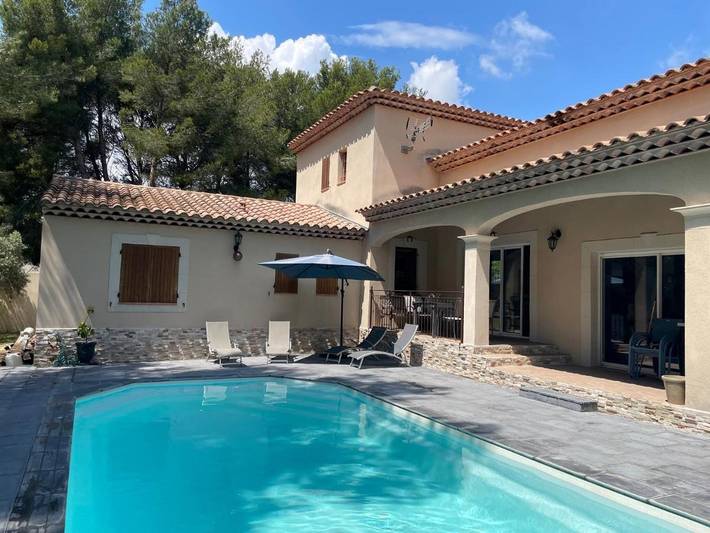 Villa pour 5 personnes, avec vue ainsi que piscine et jardin - 1