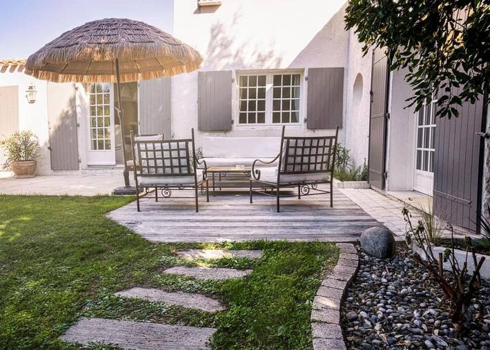 Location de vacances pour 12 personnes, avec jardin et piscine, animaux acceptés à Marsilly - 2