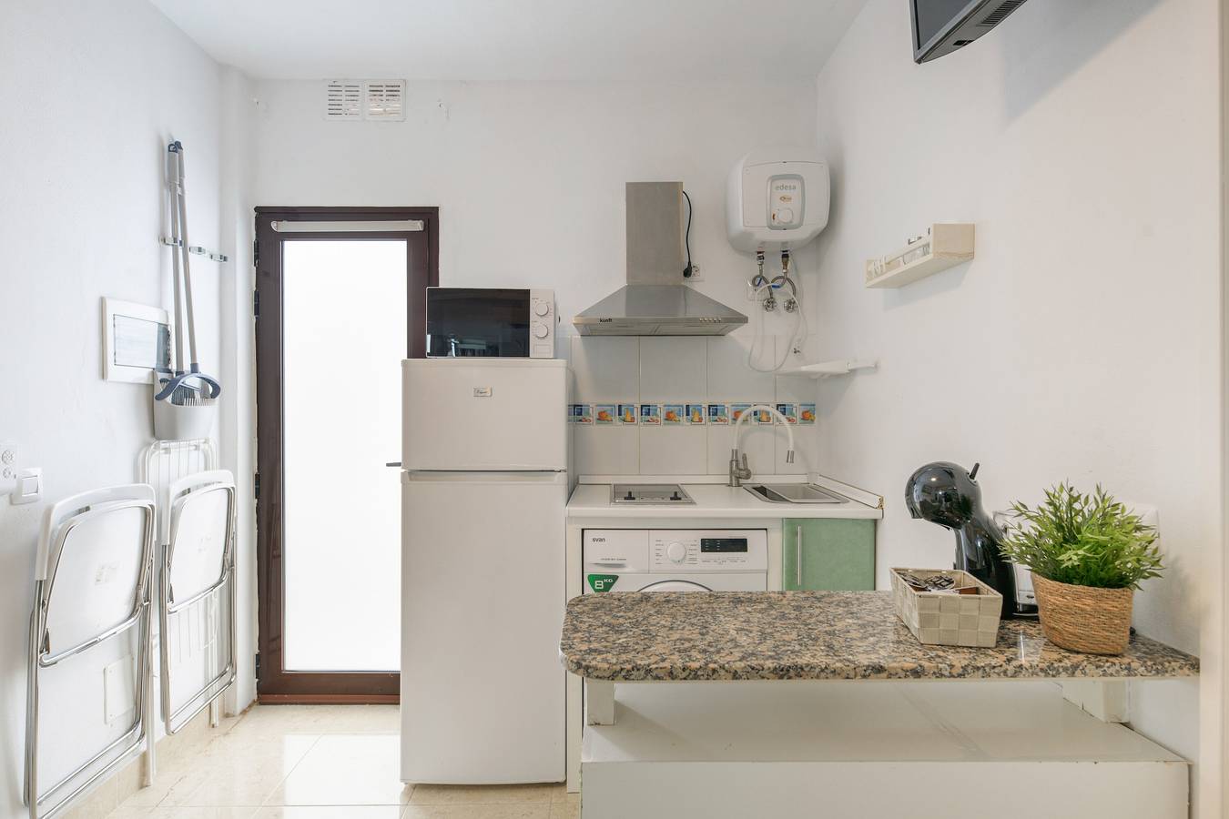 Ganze Wohnung, Ferienwohnung 'Vista Blanca Room 5' mit Wi-Fi in Playa Blanca, Yaiza