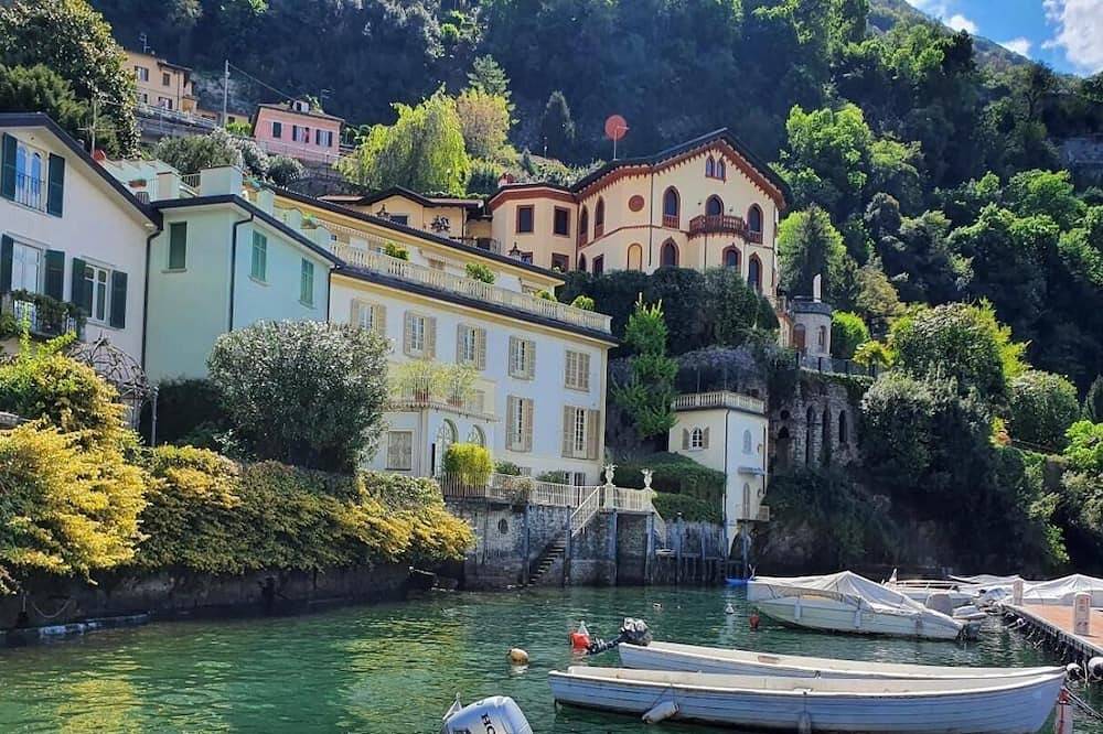 Modern Elegance with Stunning Mountain & Partial Lake Views in Menaggio, Commune de Menaggio