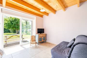 Maison De Vacances pour 6 Personnes dans Saint-Étienne-du-Bois, Vallée de la Loire, Photo 3