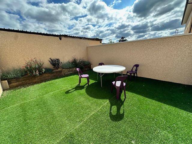Gîte pour 10 personnes, avec Terrasse à Satolas-et-Bonce - 4