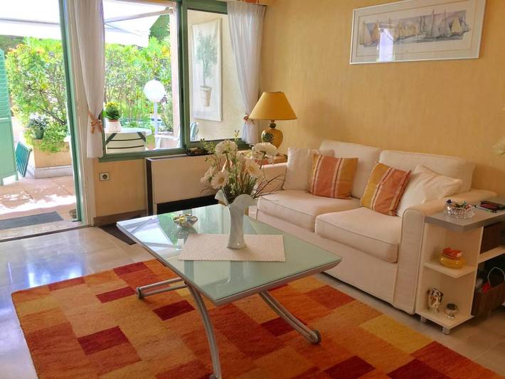 Gîte pour 2 personnes, avec terrasse dans Office De Tourisme De Villefranche Sur Mer