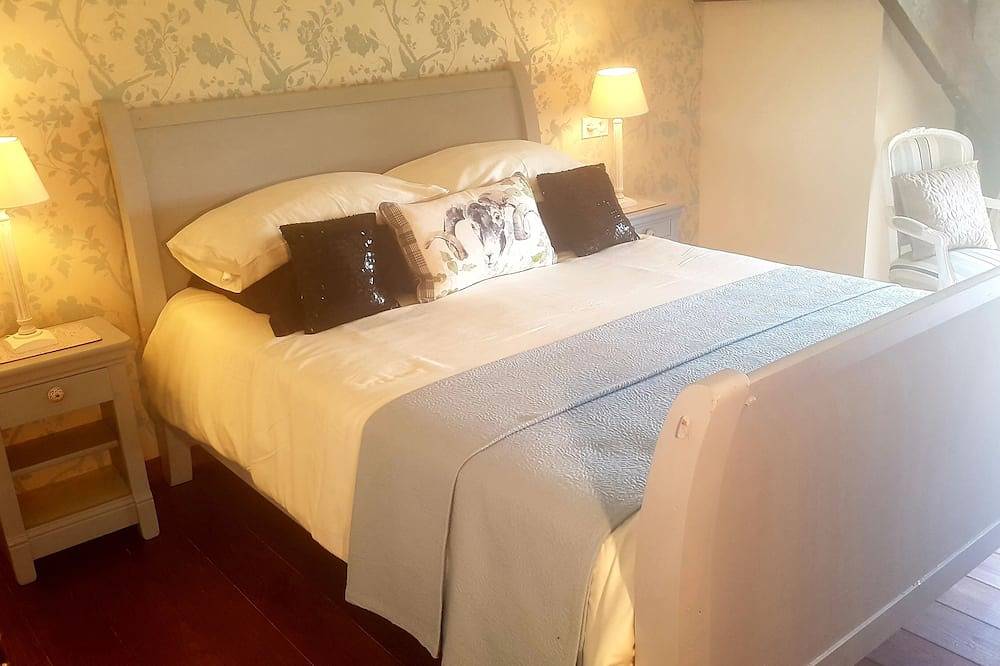 Luxury, spacious 3 bed converted Coach house. 10kms from the coast! in Cast, Châteaulin und Umgebung