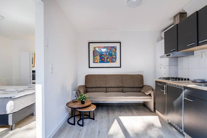 Holiday home for 2 people with balcony/terrace in Apeldoorn, Veluwe