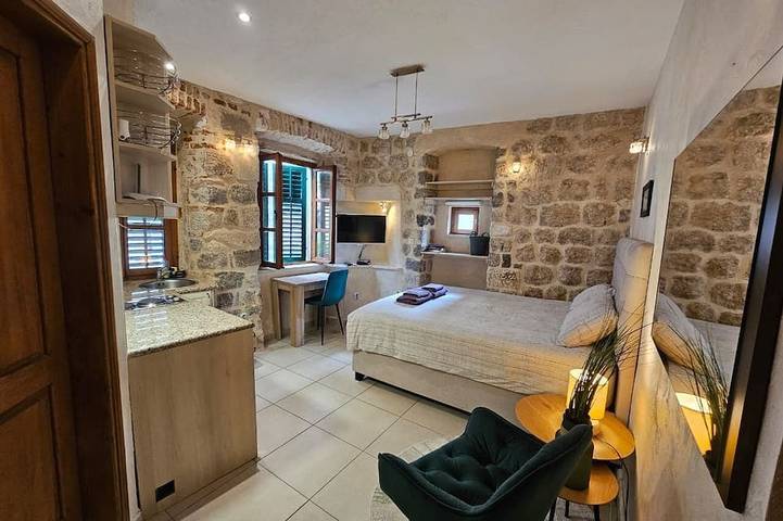 Ferienwohnung für 2 Personen, mit Terrasse und Garten