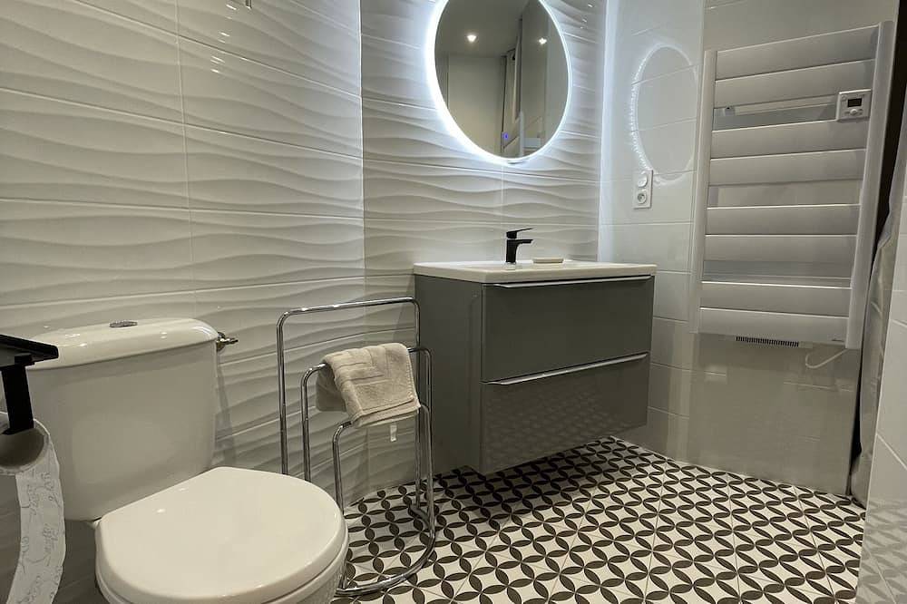 Cozy 3 stairs apartment in charming village south of France in Roubia, Region de Narbonne