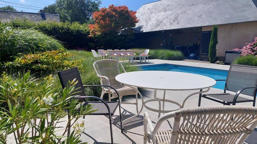 Location de vacances pour 2 personnes, avec vue ainsi que jardin et piscine à Aumâtre - 3