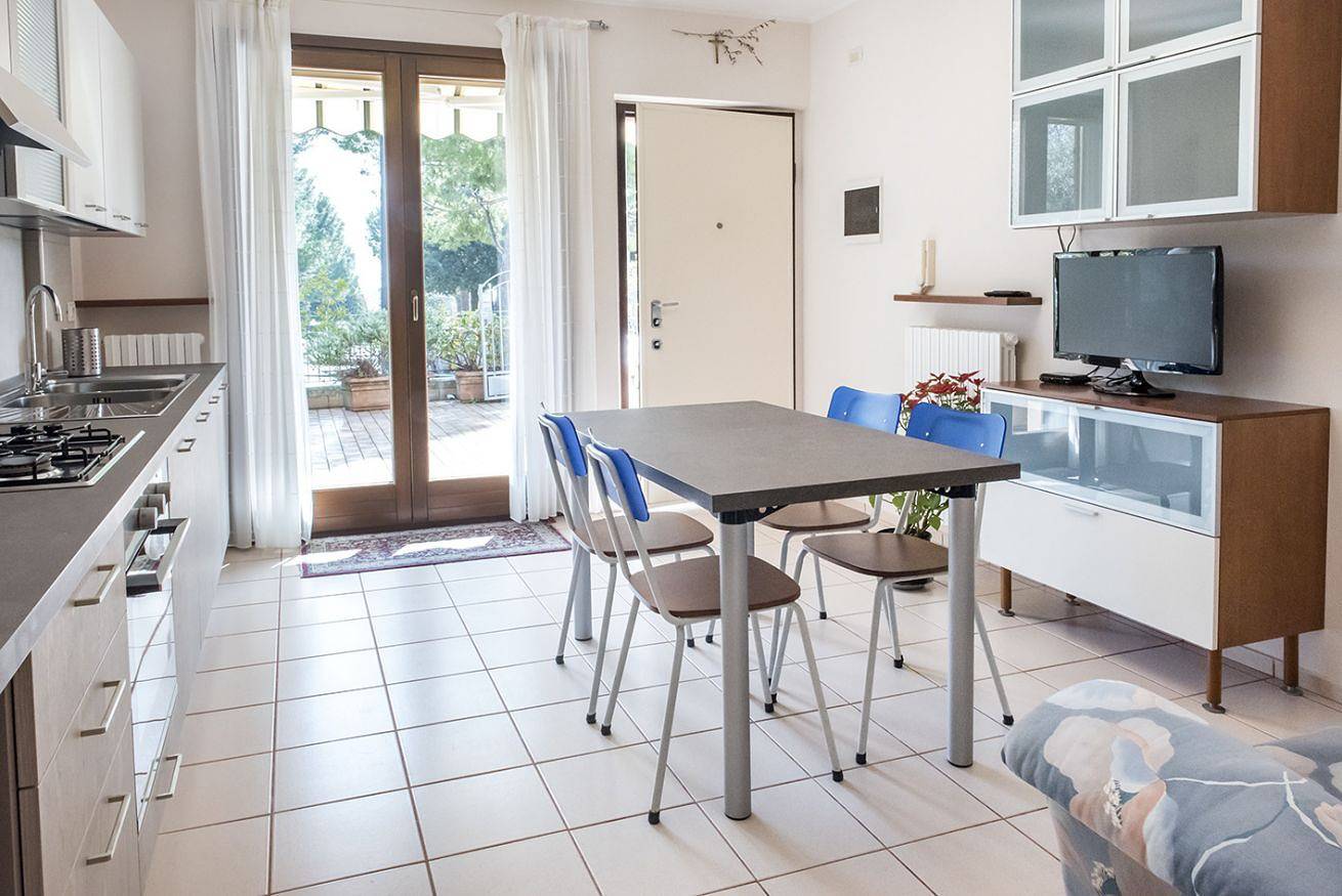 Appartement entier, S289 - Sirolo, delightful one bedroom apartment with porch in Sirolo, Riviera del Conero