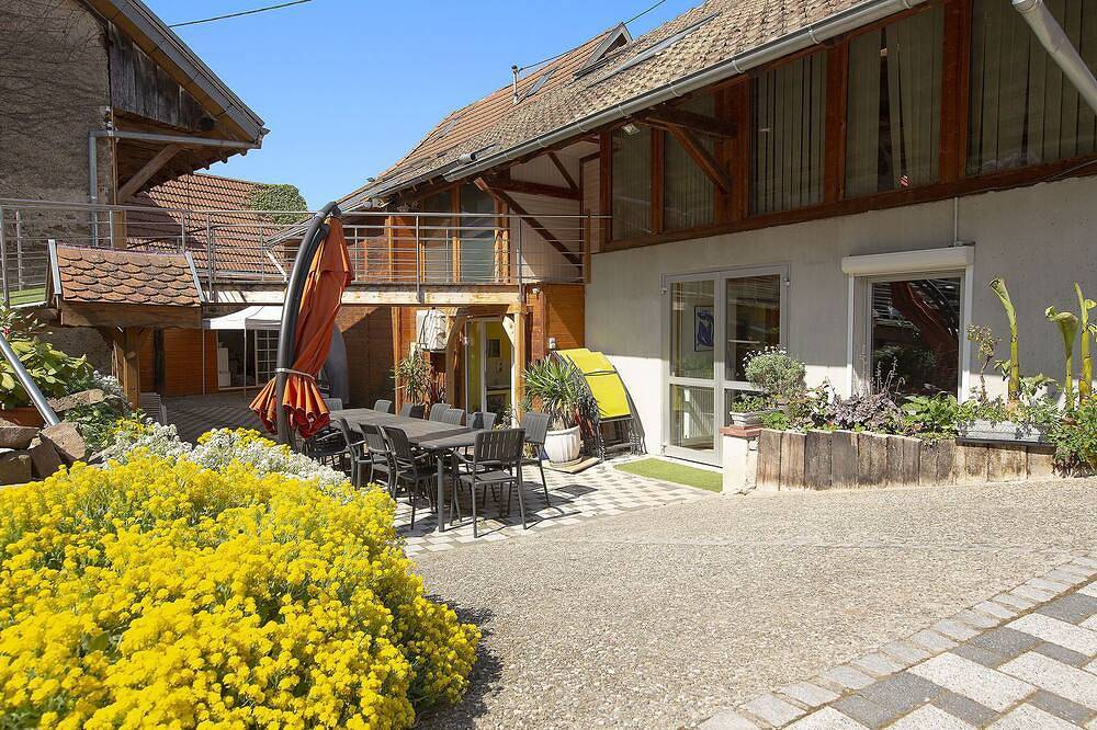 The Domaine du Verger: The Clan in Osenbach, Parc naturel régional des Ballons des Vosges