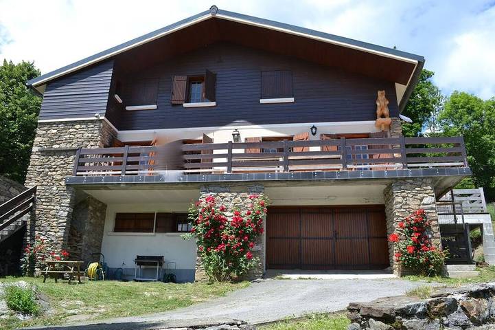 Chalet pour 12 personnes, avec Terrasse et Jardin à Bagnères-de-Luchon