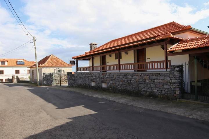 Maison d’hôte pour 2 personnes, avec jardin ainsi que vue et piscine sur l' Île de Madère - 4